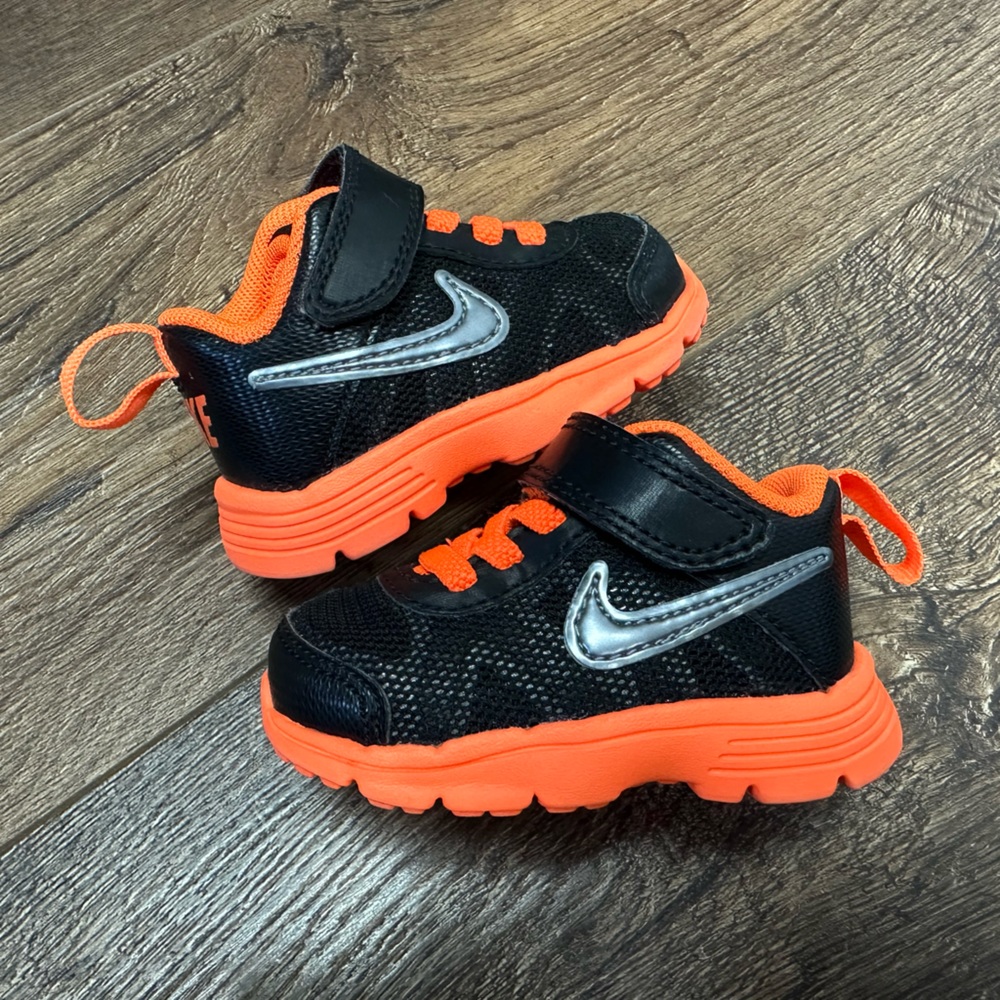 2c Nike - Picture 3 of 8
